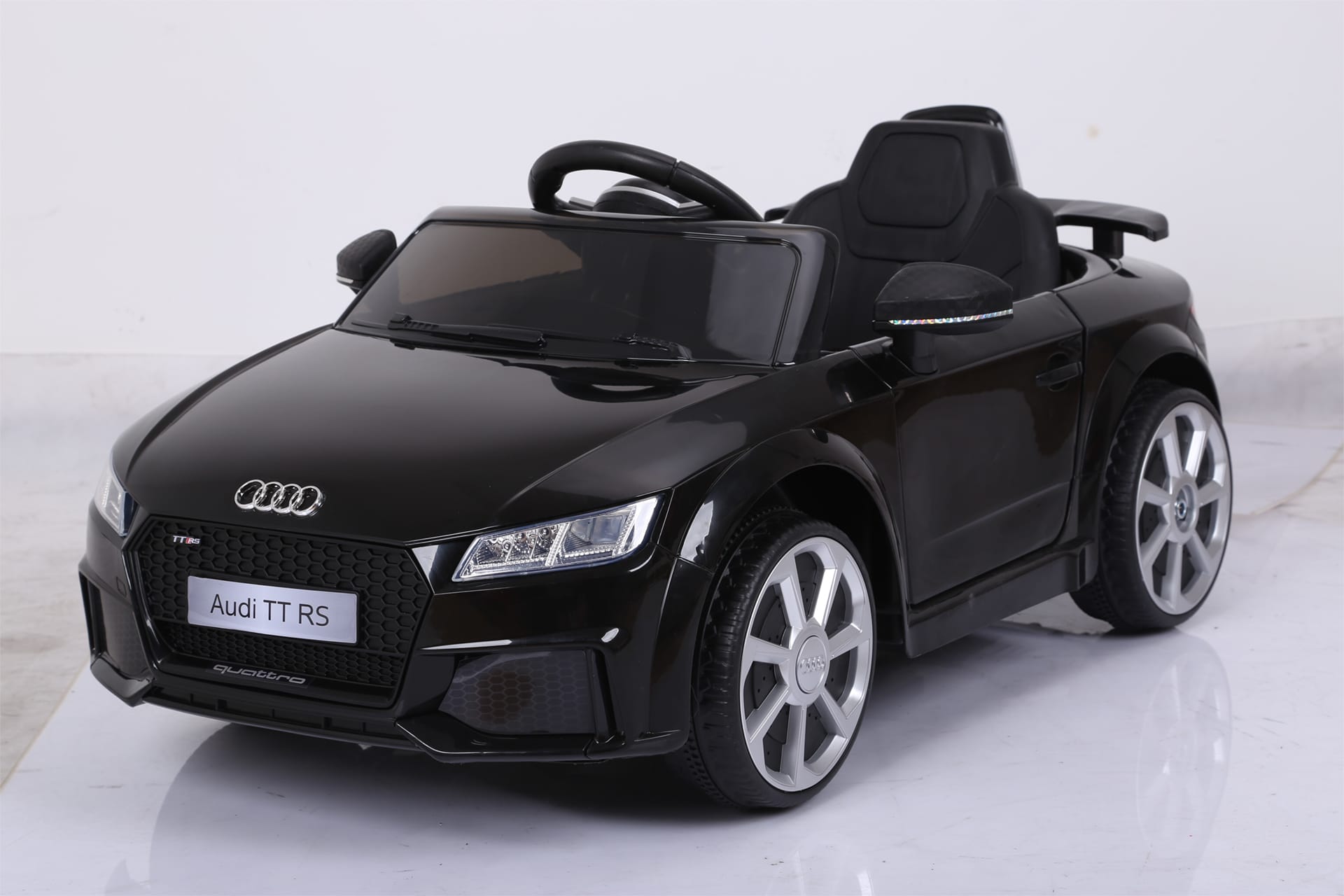 Kinder Elektroauto Sportwagen Audi TT RS Lizenziert