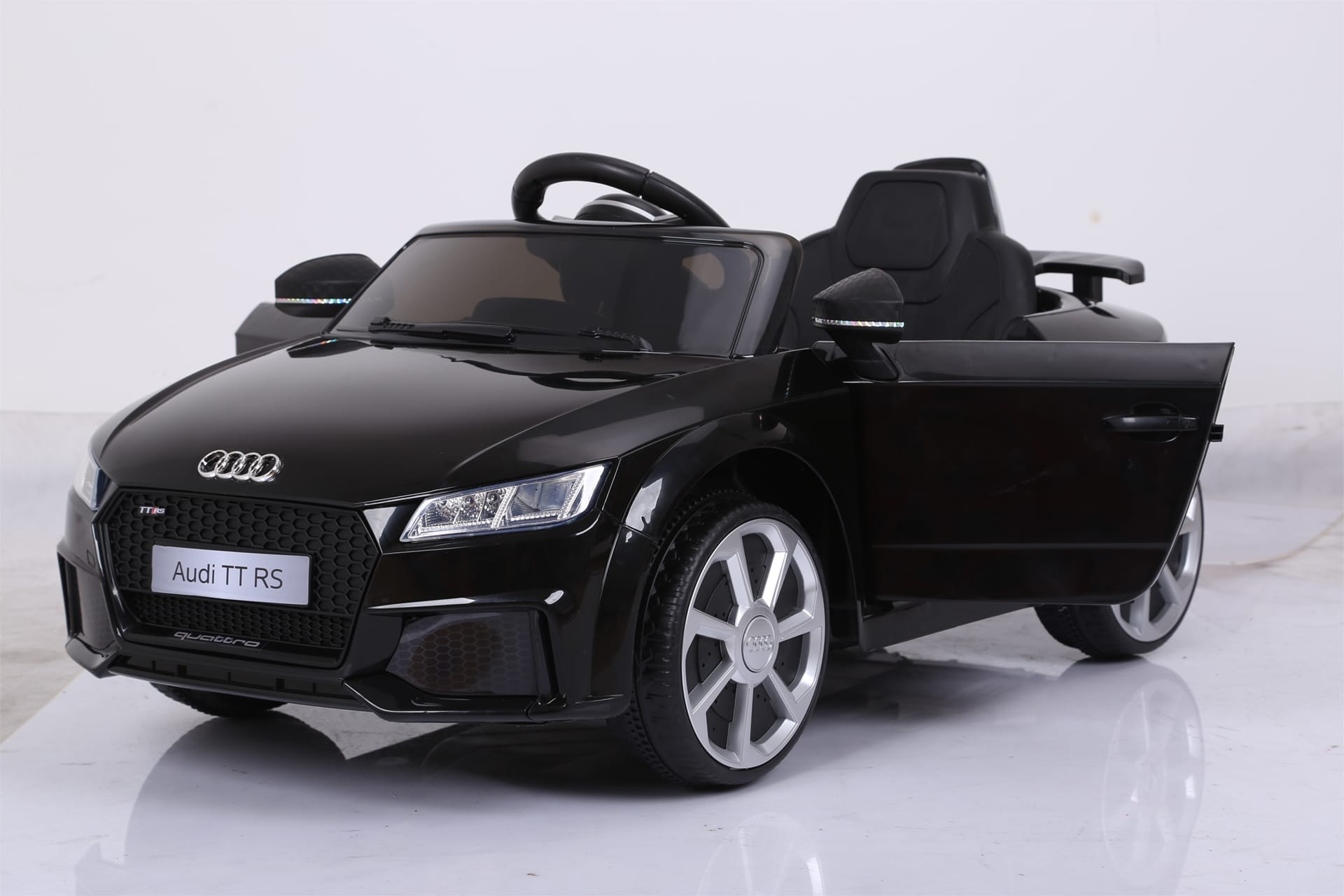 Kinder Elektroauto Sportwagen Audi TT RS Lizenziert